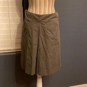Soho skirt pleat in front with pockets‎